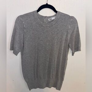 Zara Large short sleeve pullover